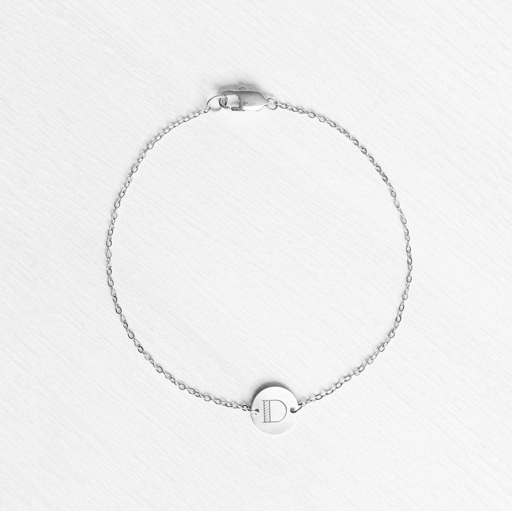 Modeschmuck-armband-gravur-damen-edelstahl schmuck-schmuck-design-Buchstaben-D-hochwertiger-modeschmuck-online-shop-schmuck-reinigen-schmuck-der-nicht-anläuft-recycelter-schmuck-personalisierter-geschenke-nachhaltiger-schmuck-berlin