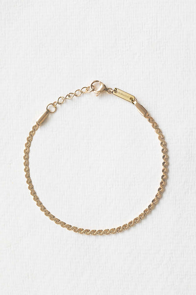 Schlichtes Armband für Damen in der Farbe Gold von Oh Bracelet Berlin