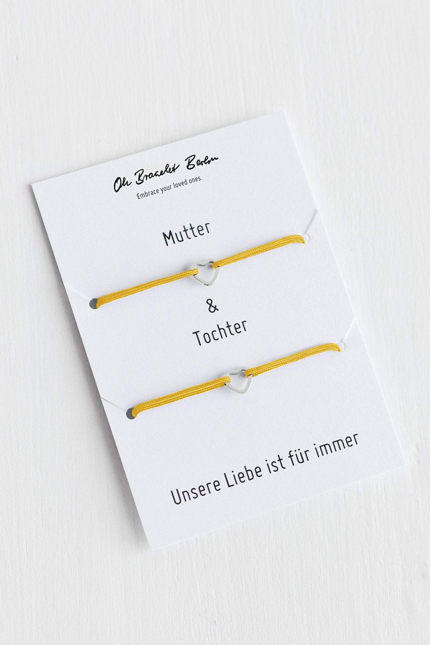 Mutter Tochter Armband an einer Karte mit kurzem Liebesspruch von Oh Bracelet Berlin